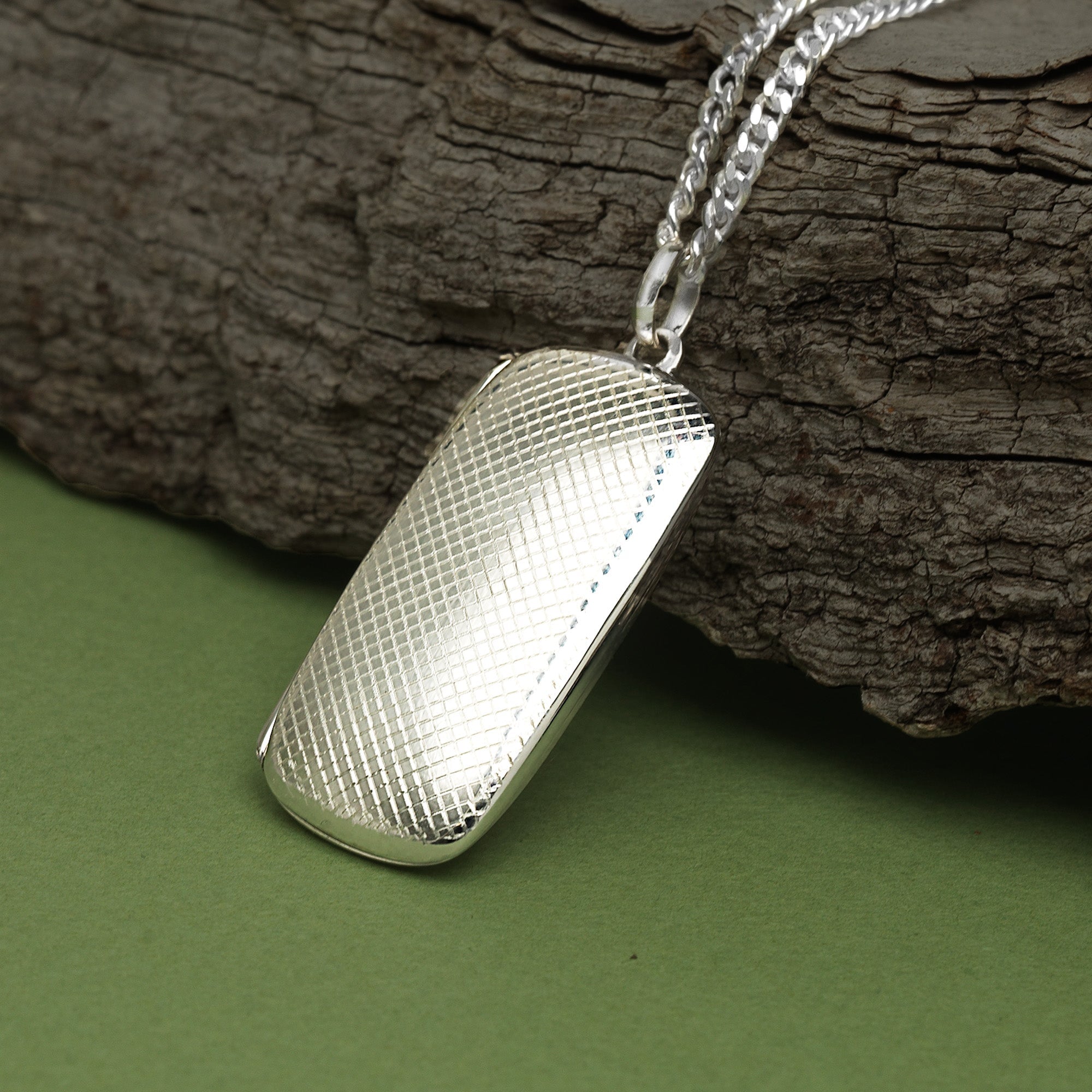 Product title: Men's Crosshatch Dog Tag Locket, product type: Locket