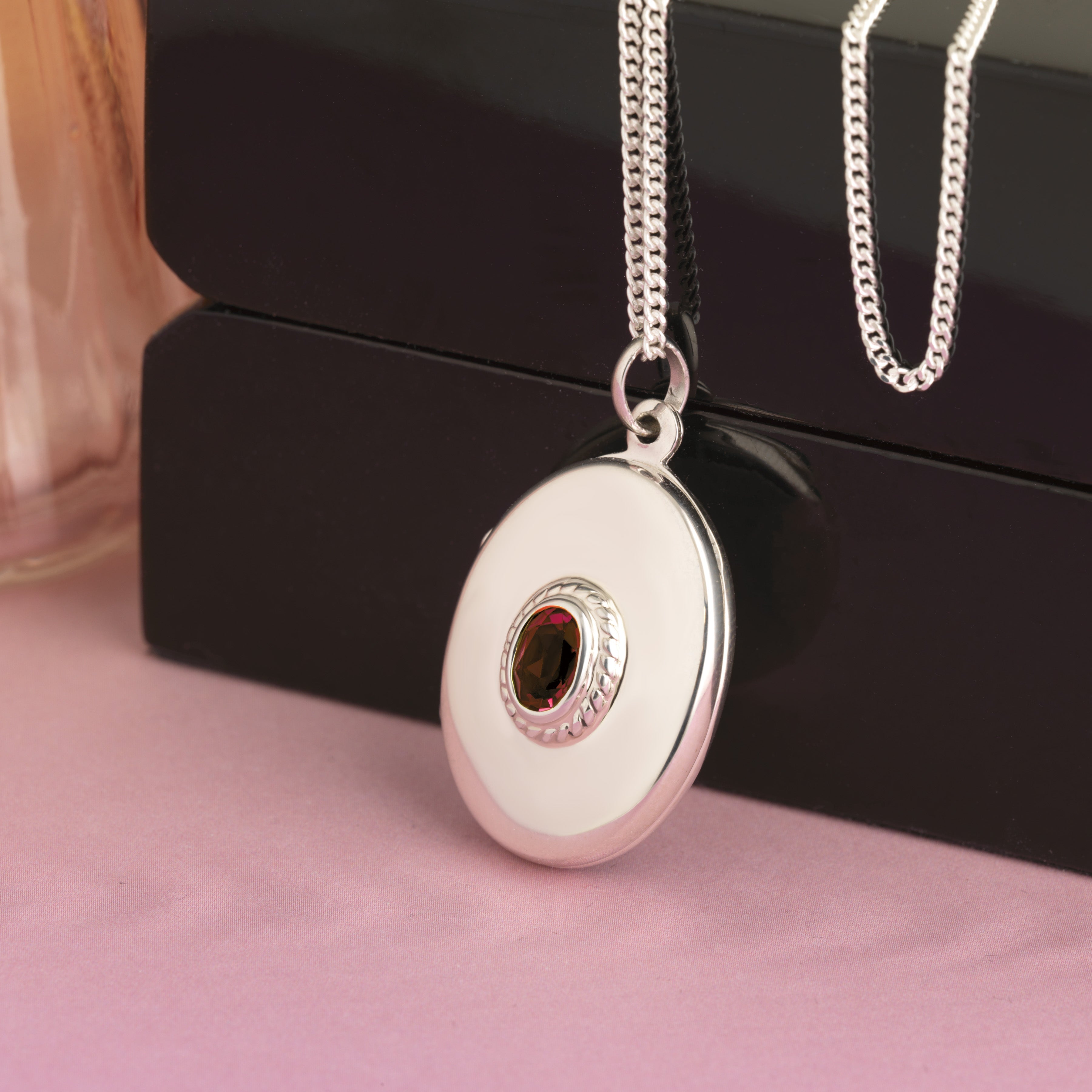 Product title: Large Oval Garnet Locket, product type: Locket