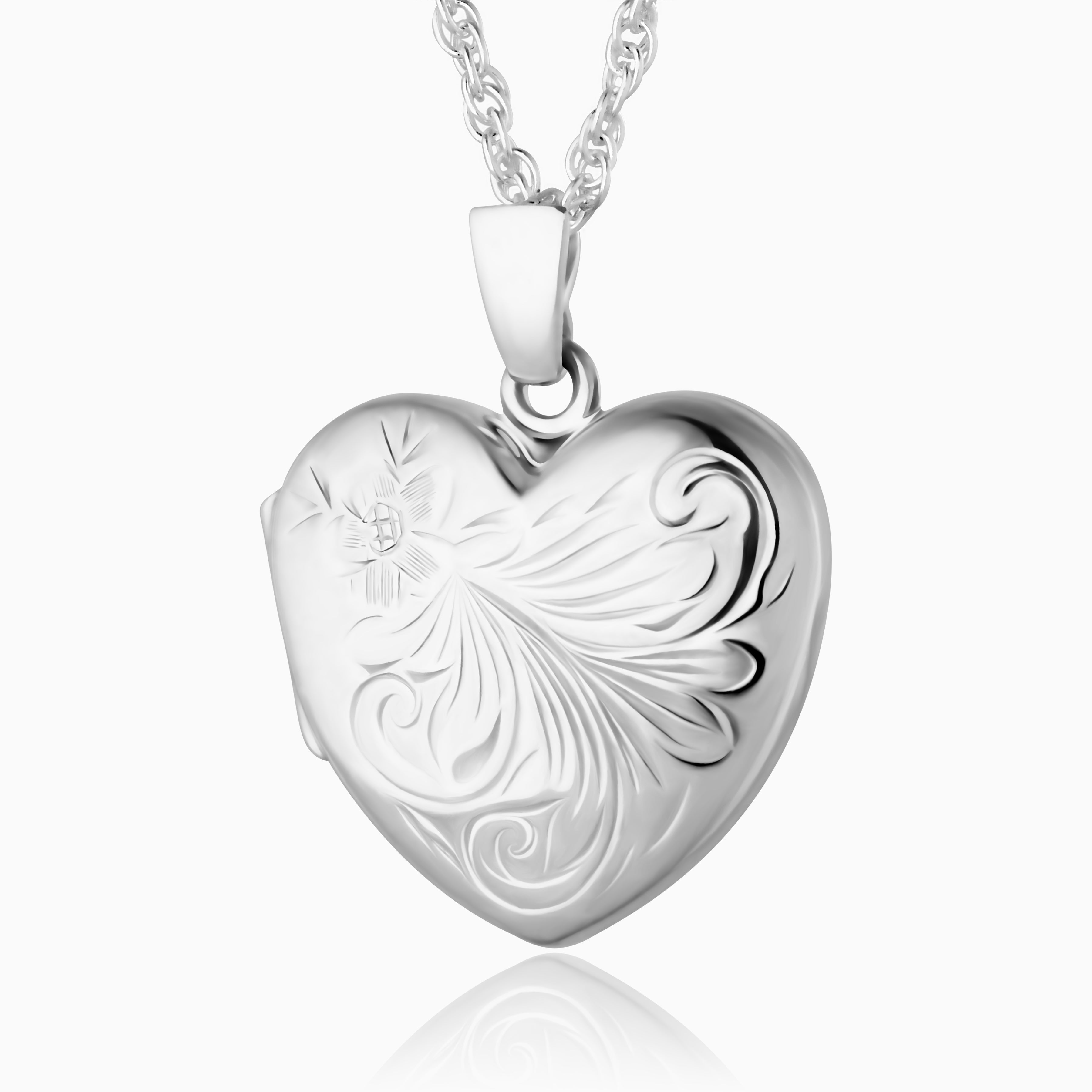 Product title: Traditional Foliate and Floral Locket, product type: Locket