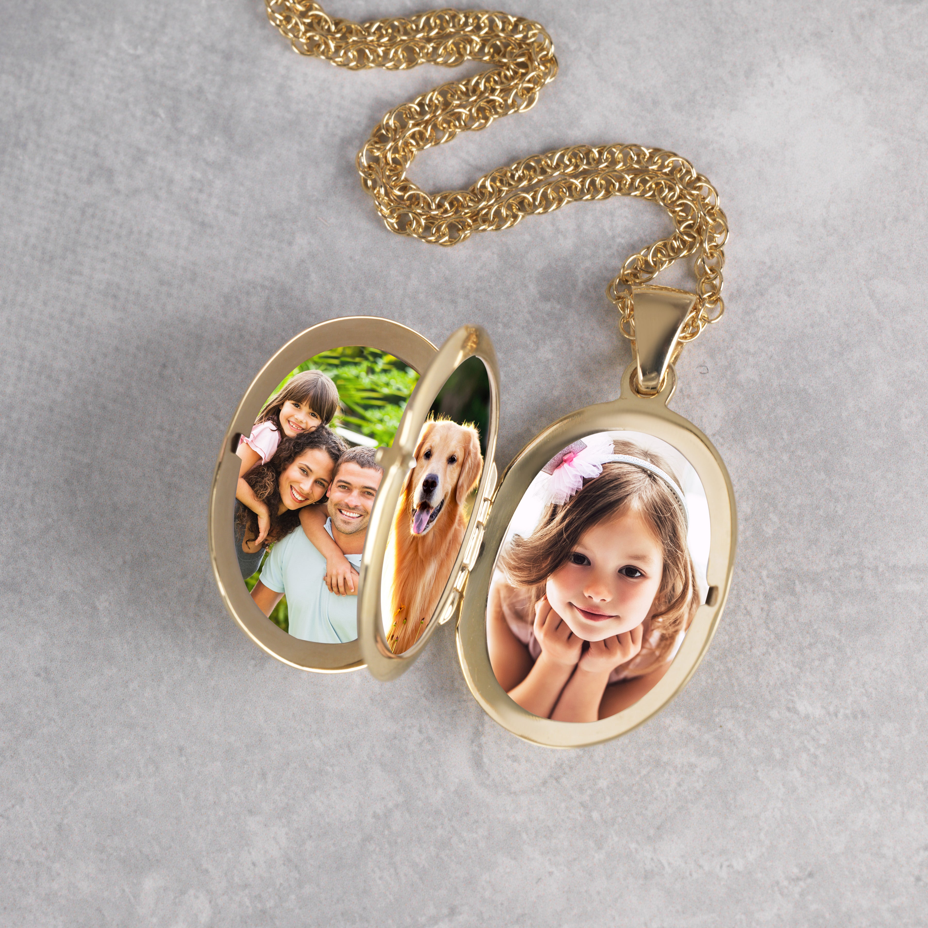 photos inside 9ct gold locket necklace