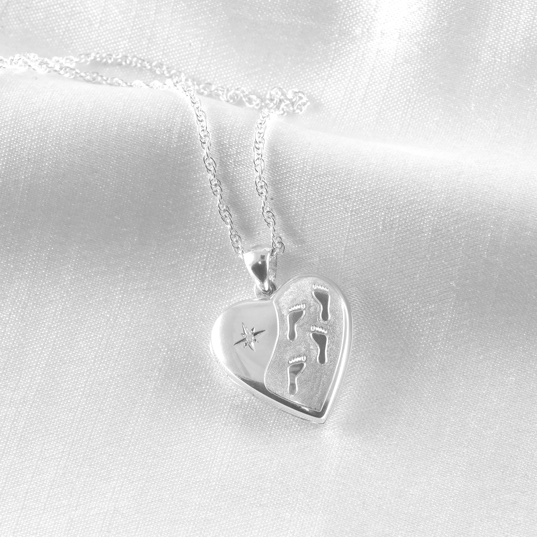 Product title: Footprints in the Sand Locket 21 mm, product type: Locket