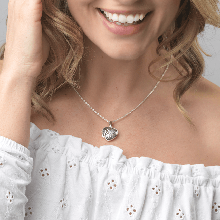 Product title: Celtic Knot Filigree Locket 18 mm, product type: Locket