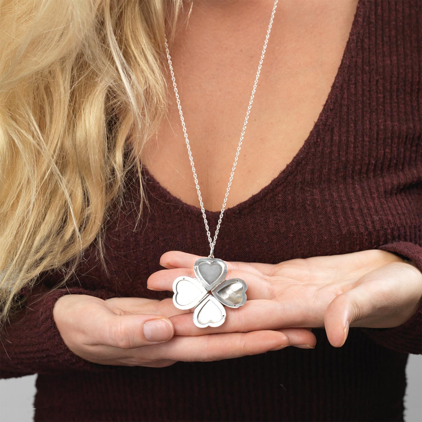 Product title: Silver 4-Photo Rope Twist Locket, product type: Locket