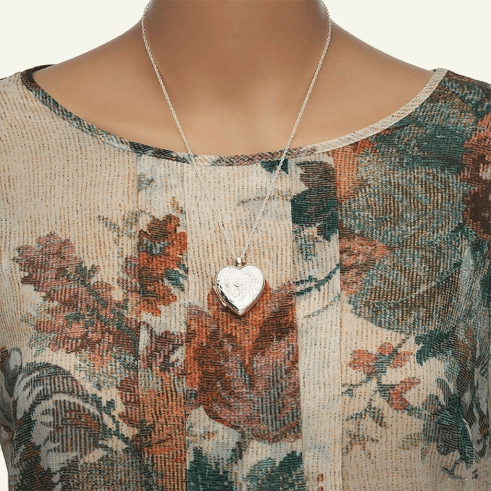 Product title: Handmade Victorian Family Locket 30 mm, product type: Locket