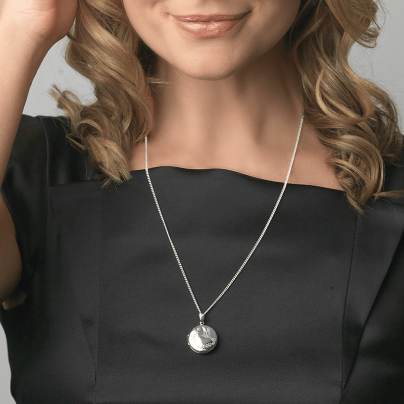 Product title: Hand Engraved Silver Round Bird Locket 20 mm, product type: Locket