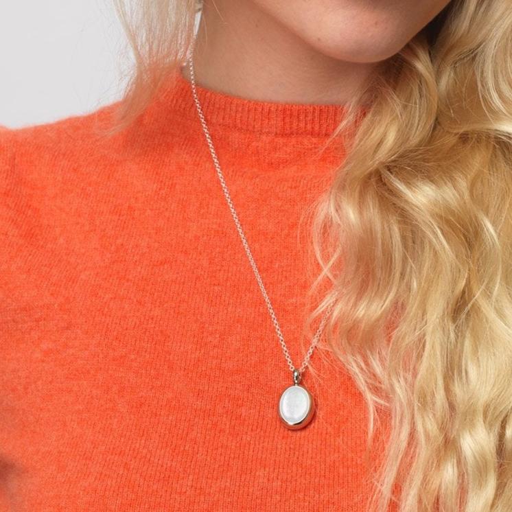 Product title: White Gold and Mother of Pearl Locket, product type: Locket