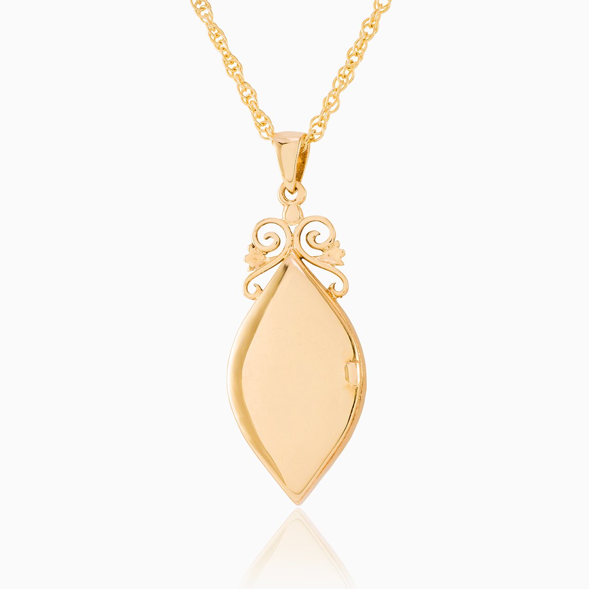 Product title: Peridot Vintage Style Locket, product type: Locket