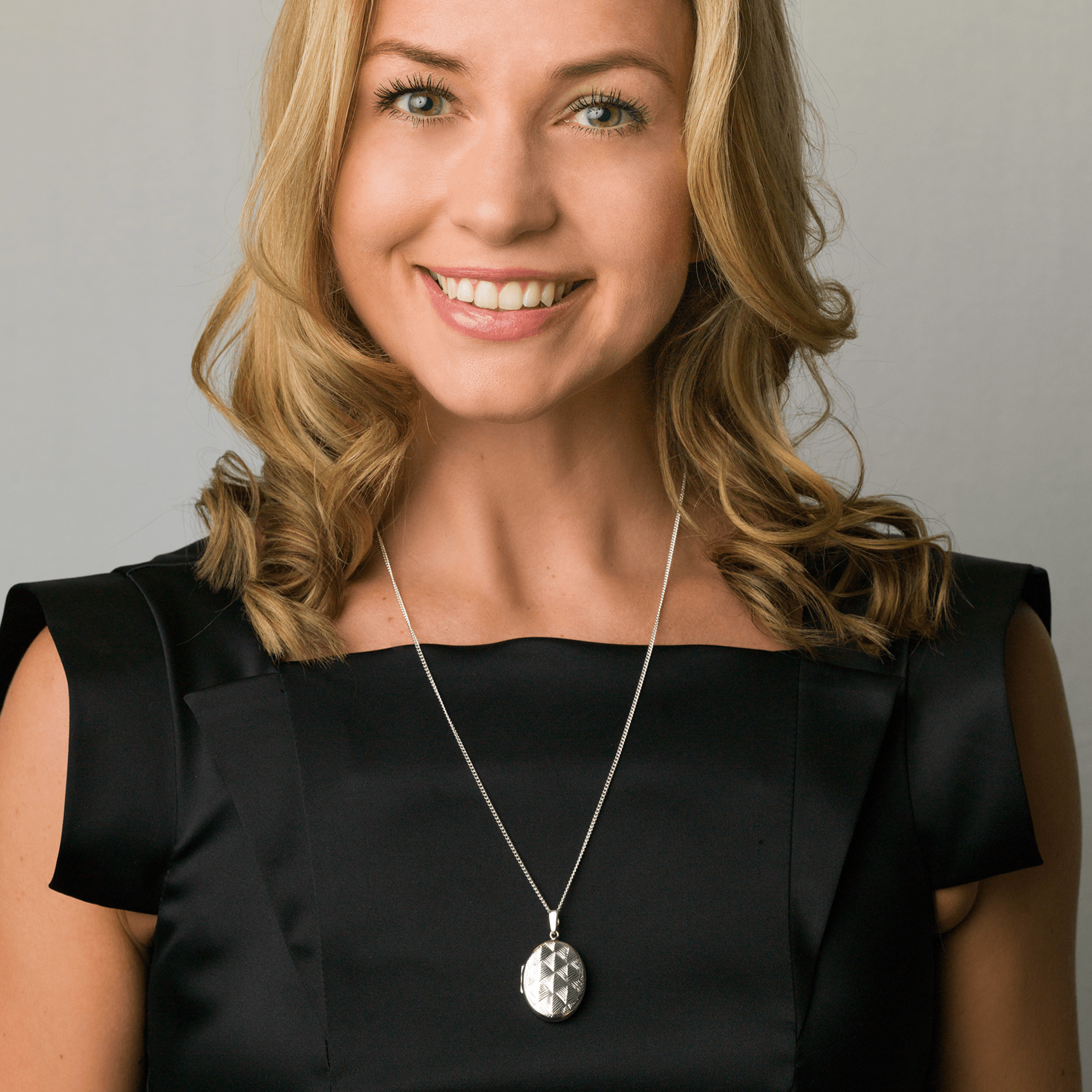 Product title: Hand Engraved Art Deco Locket 30 mm, product type: Locket