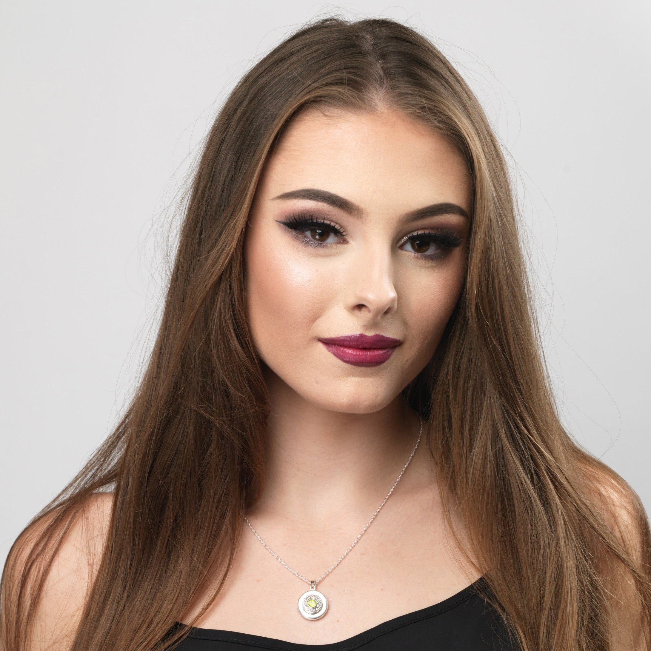 Product title: Contemporary Silver Peridot Locket 18 mm, product type: Locket