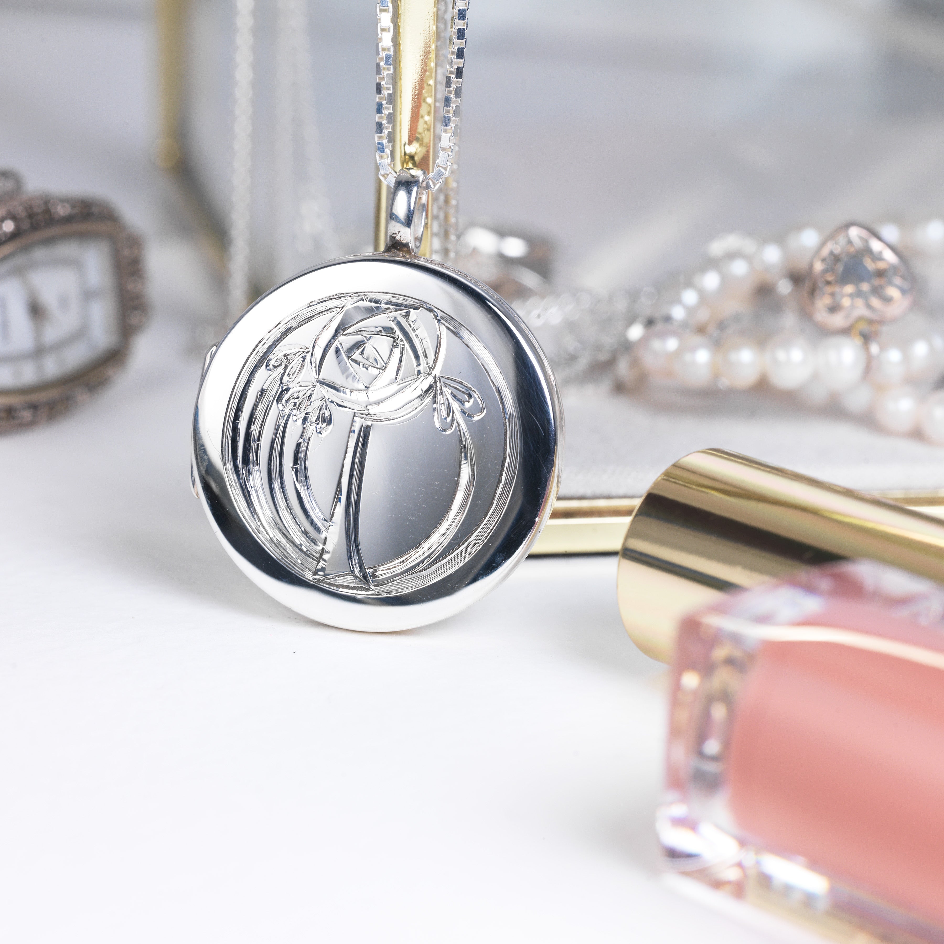 Product title: Large Round Art Nouveau Rose Locket, product type: