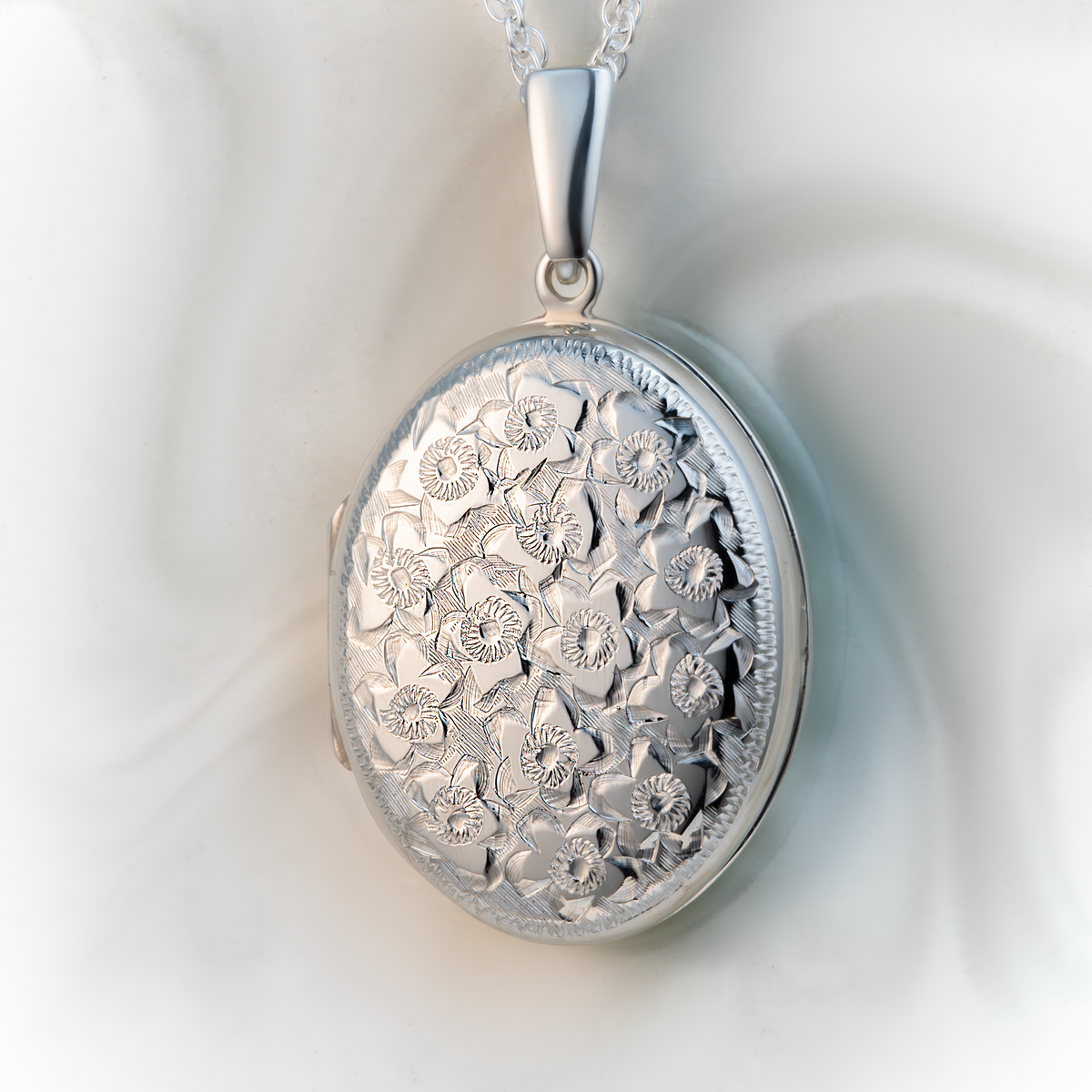Large Premium Oval Bouquet Locket