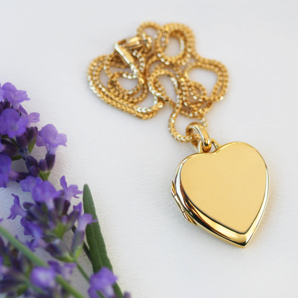 Product title: Gold Heart Locket 18 ct, product type: Locket
