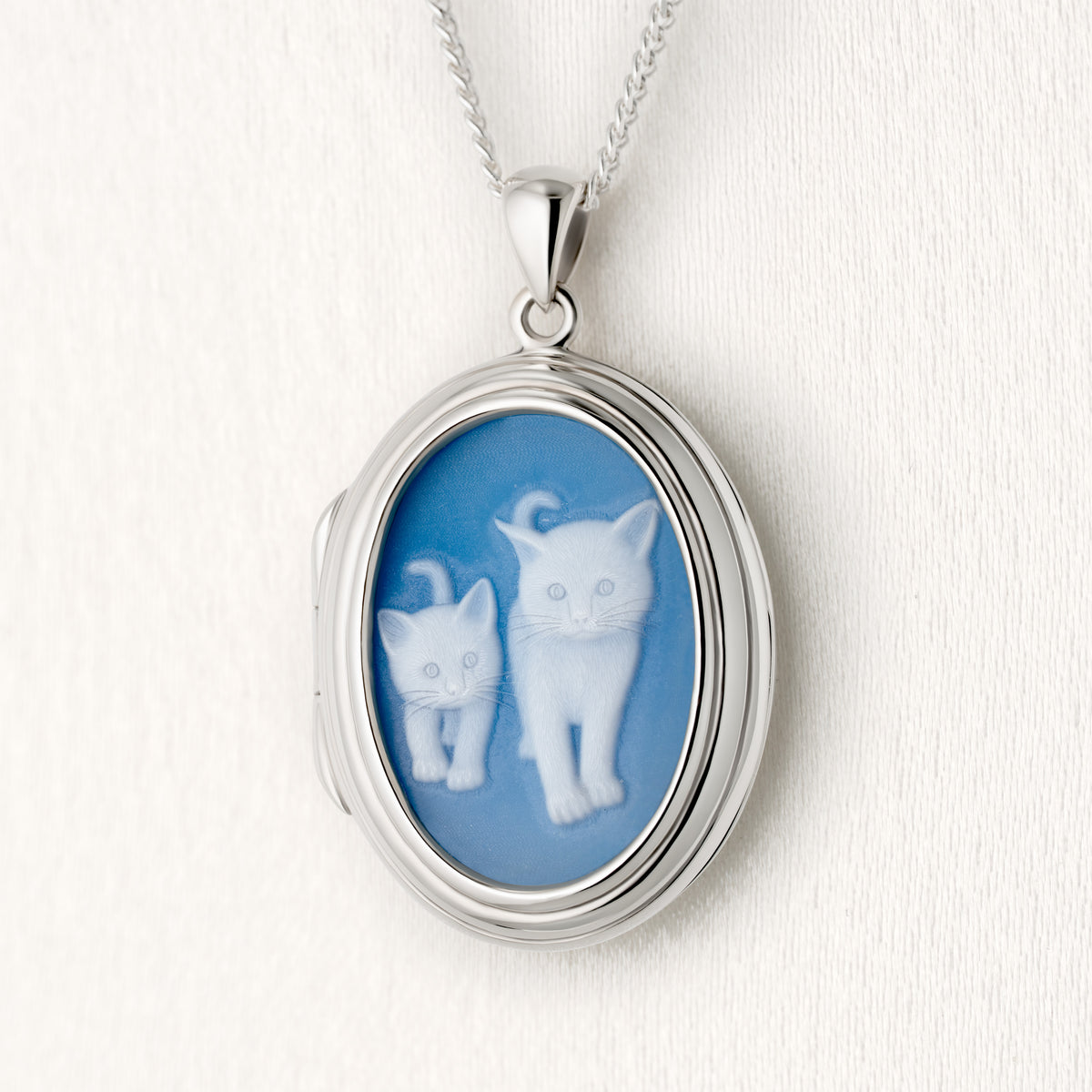 Cat  Cameo Design Locket
