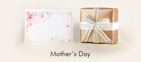 Mother’s Day gift wrapping with a matching card