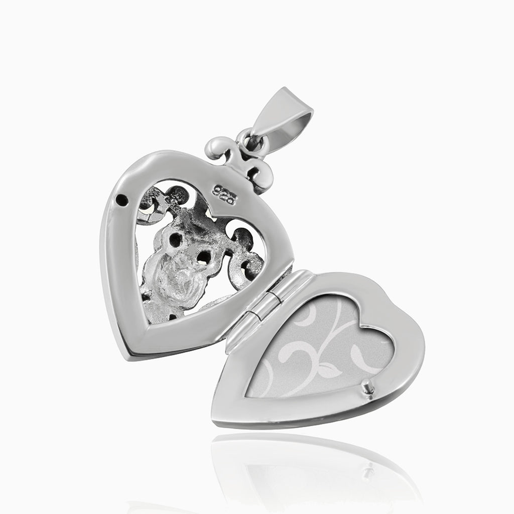 Product title: Filigree Owl Locket, product type: Locket