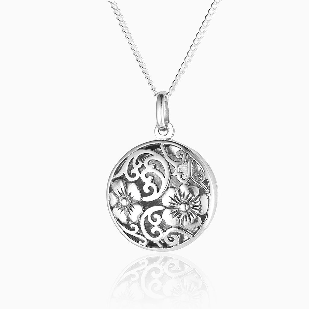 Product title: Flower Filigree Locket, product type: Locket