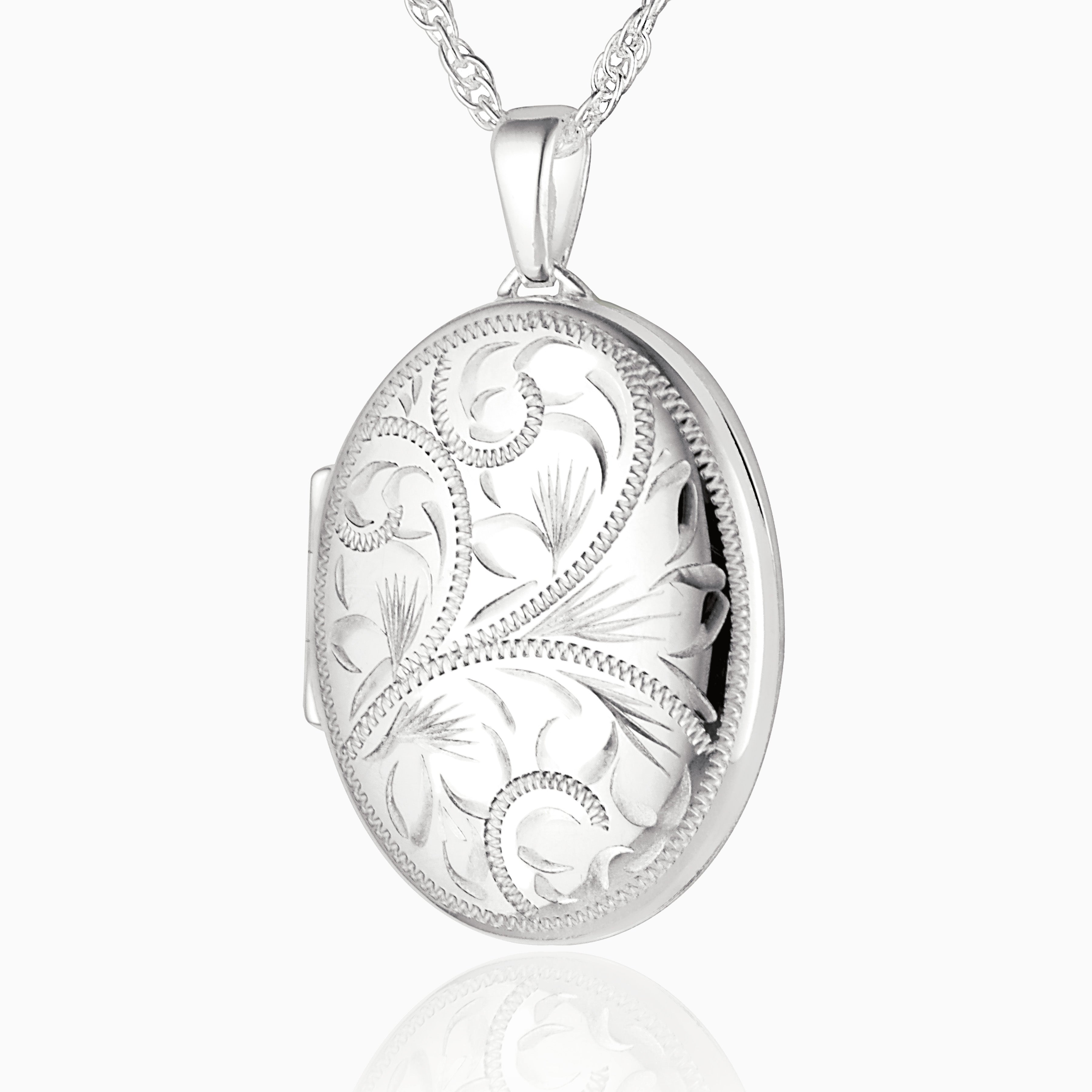 Product title: Victorian Oval Locket, product type: Necklaces