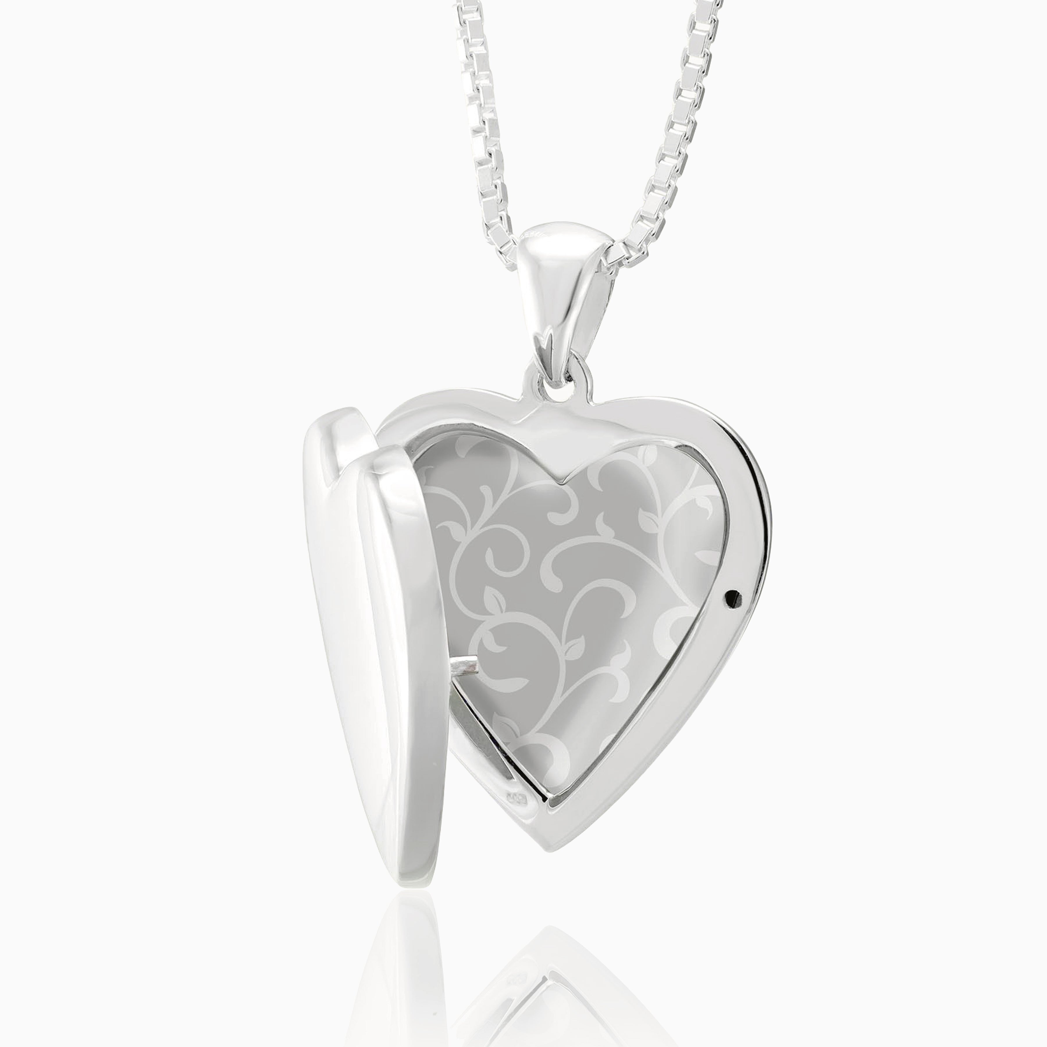 Product title: Contemporary Silver Heart Locket, product type: Locket