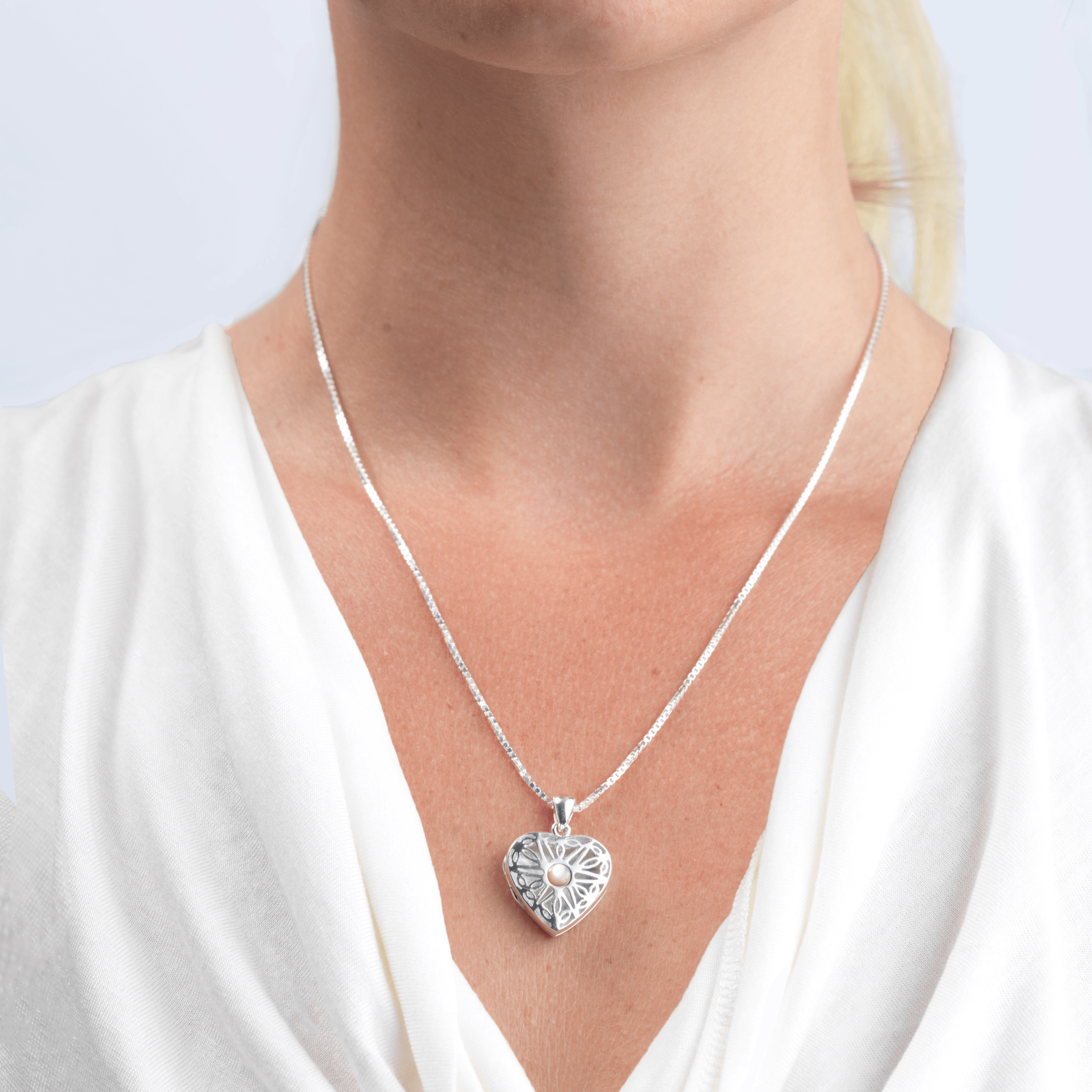 Pretty locket discount