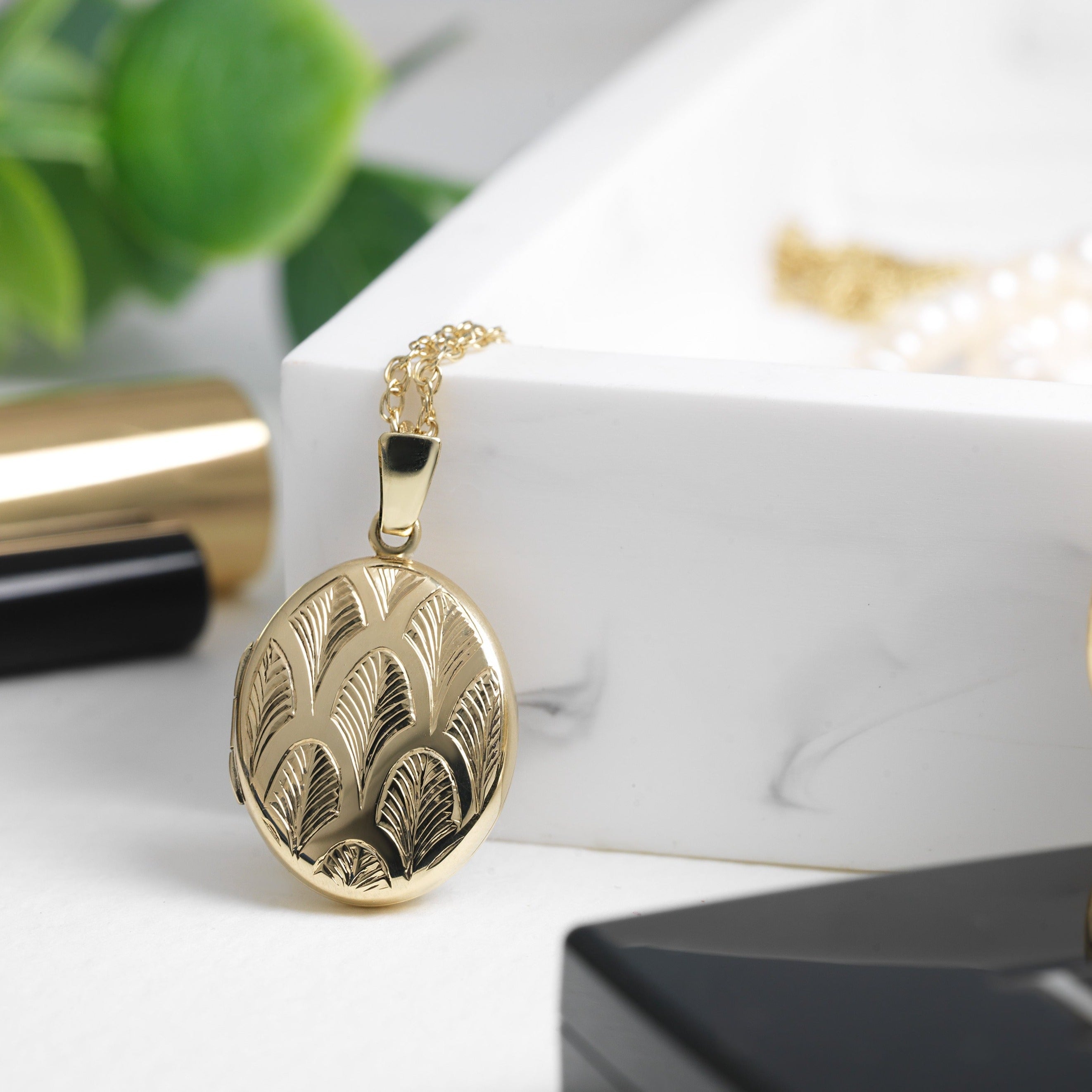 Product title: Gold Palmette Locket, product type: Locket